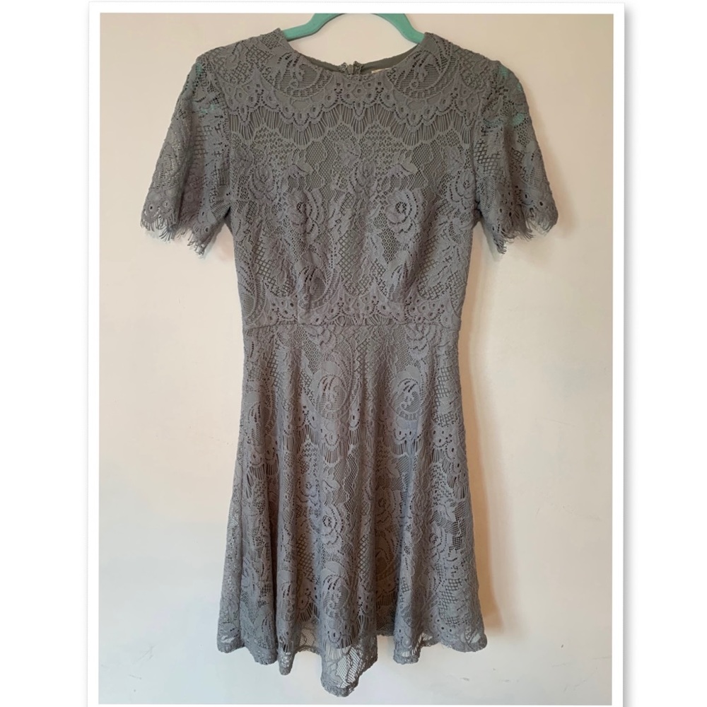 Gray Vintage-style lace overlay dress